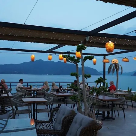 Cle البوتيكي فندق مرمريس