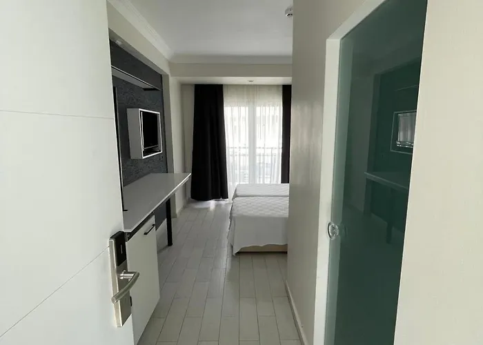 Cle Boutique Hotel