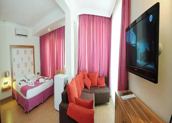 Cle Boutique Marmaris