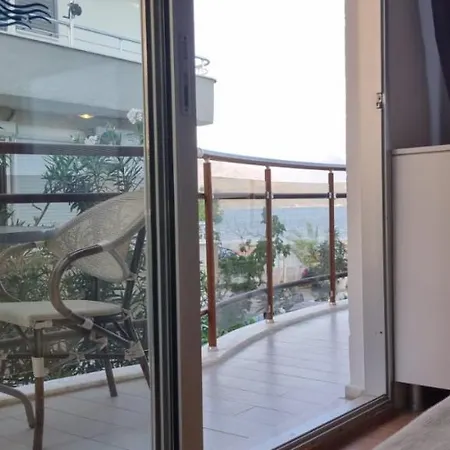 Cle Boutique Hotel 4*