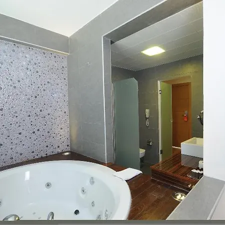 Cle Boutique Hotel