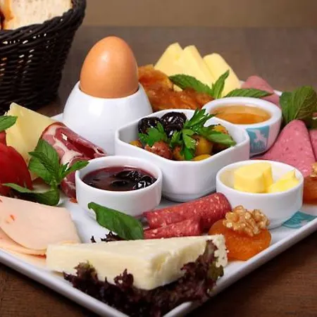 Hotel Cle Boutique 4*